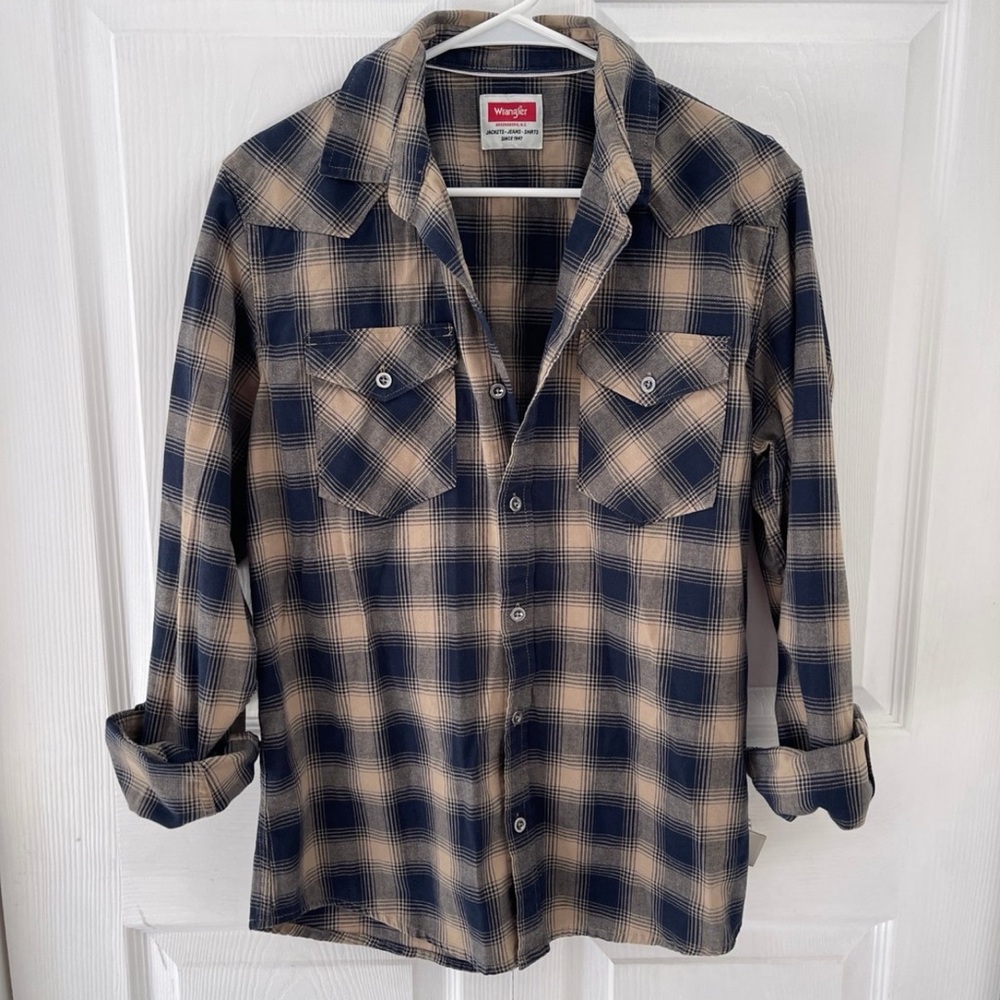 Wrangler Men’s Long Sleeve Flannel